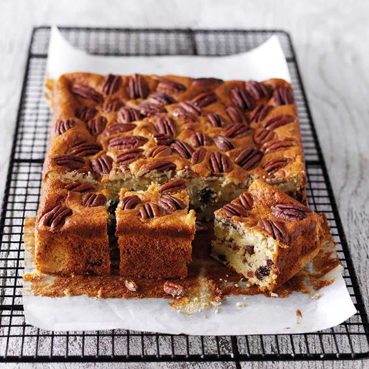 Banana & Pecan Cake