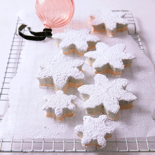 Minty Snowflake Marshmallows