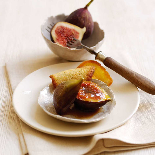 Roast Figs with Ginger Thins