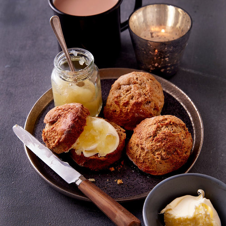Treacle scones