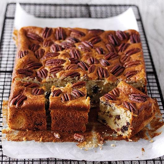 Banana and Pecan Cake