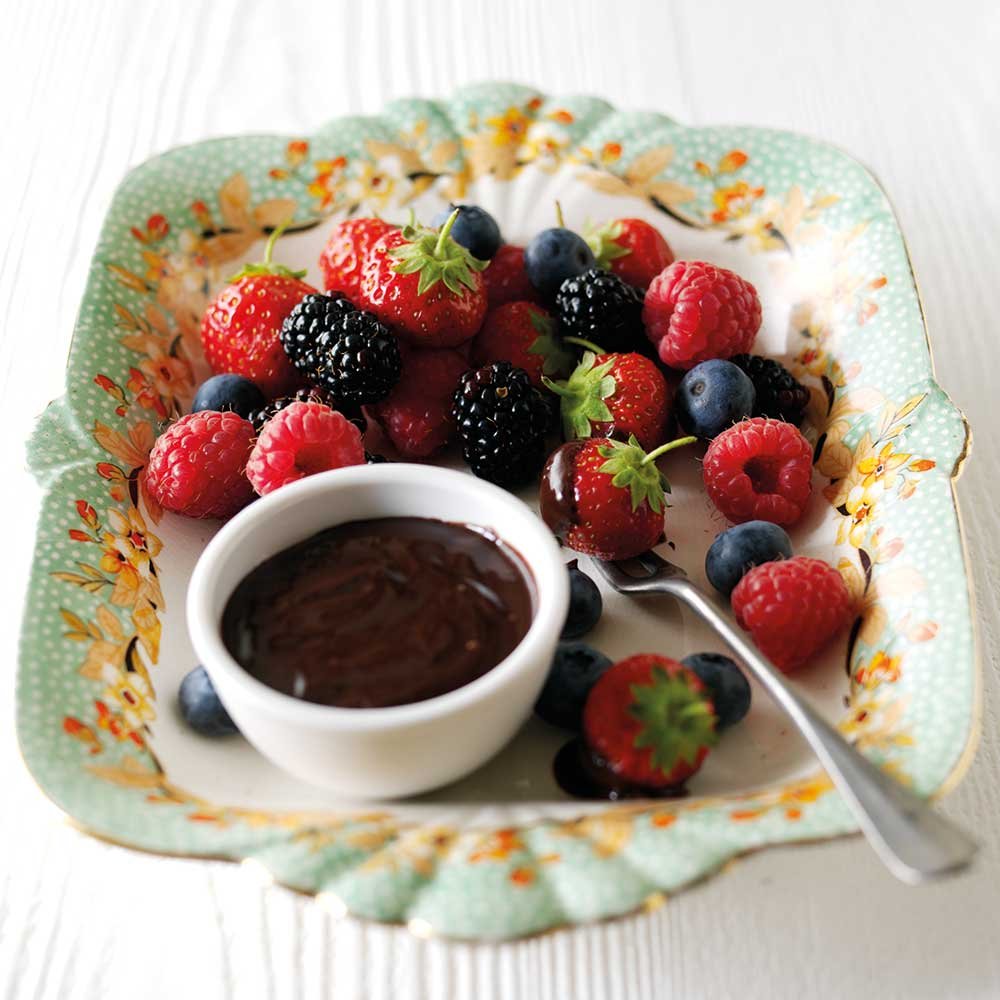 Fresh Fruit with Chocolate Dip