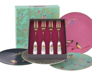 Win a set of 4 Pastry Forks & Cakes Plates